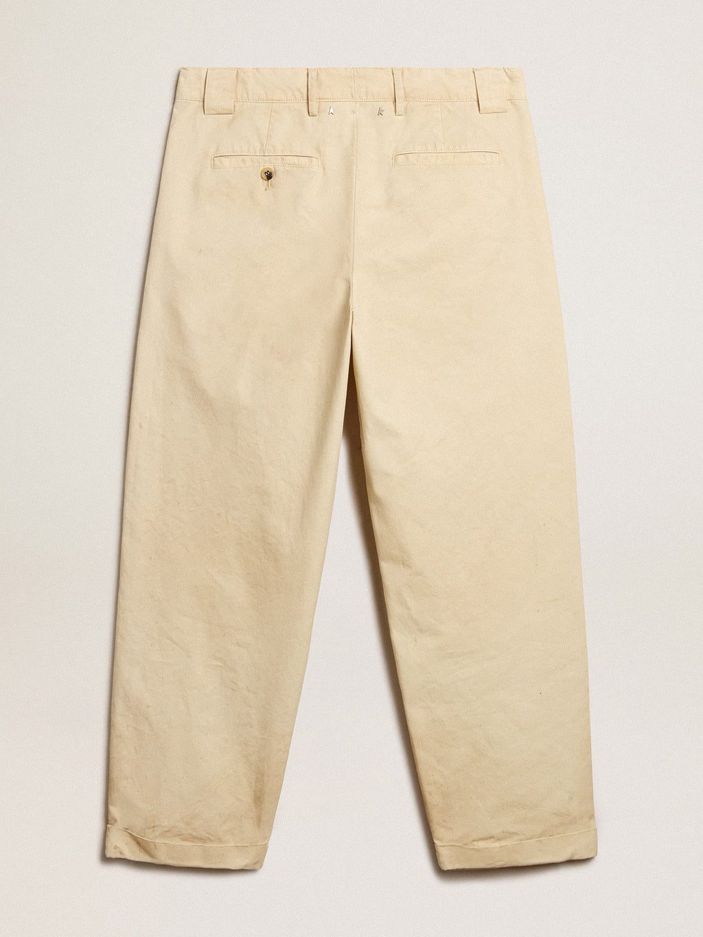 Ecru-colored cotton chinos