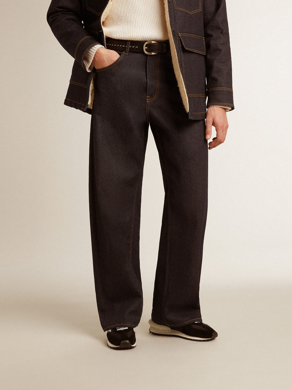 Men's dark blue wide-leg jeans in one-wash denim