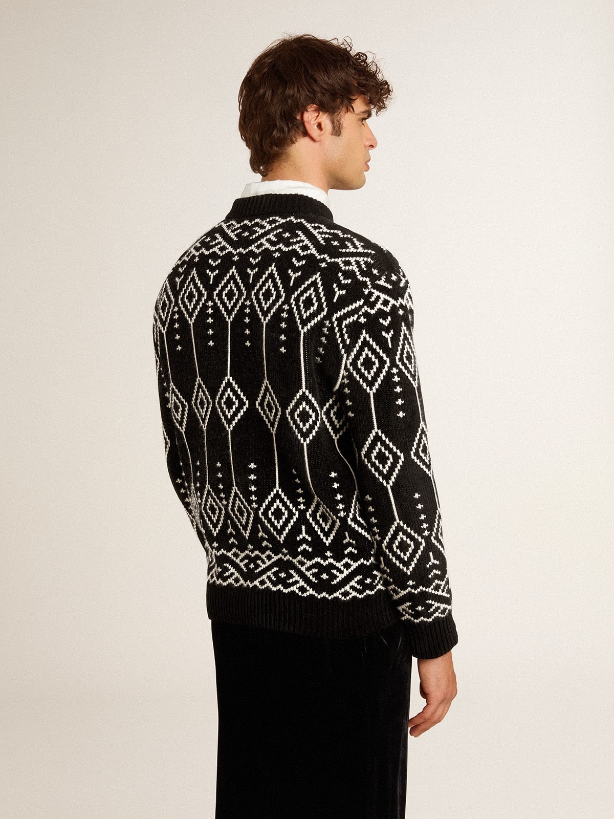 Men's crew neck wool blend sweater with jacquard argyle design| Golden Goose