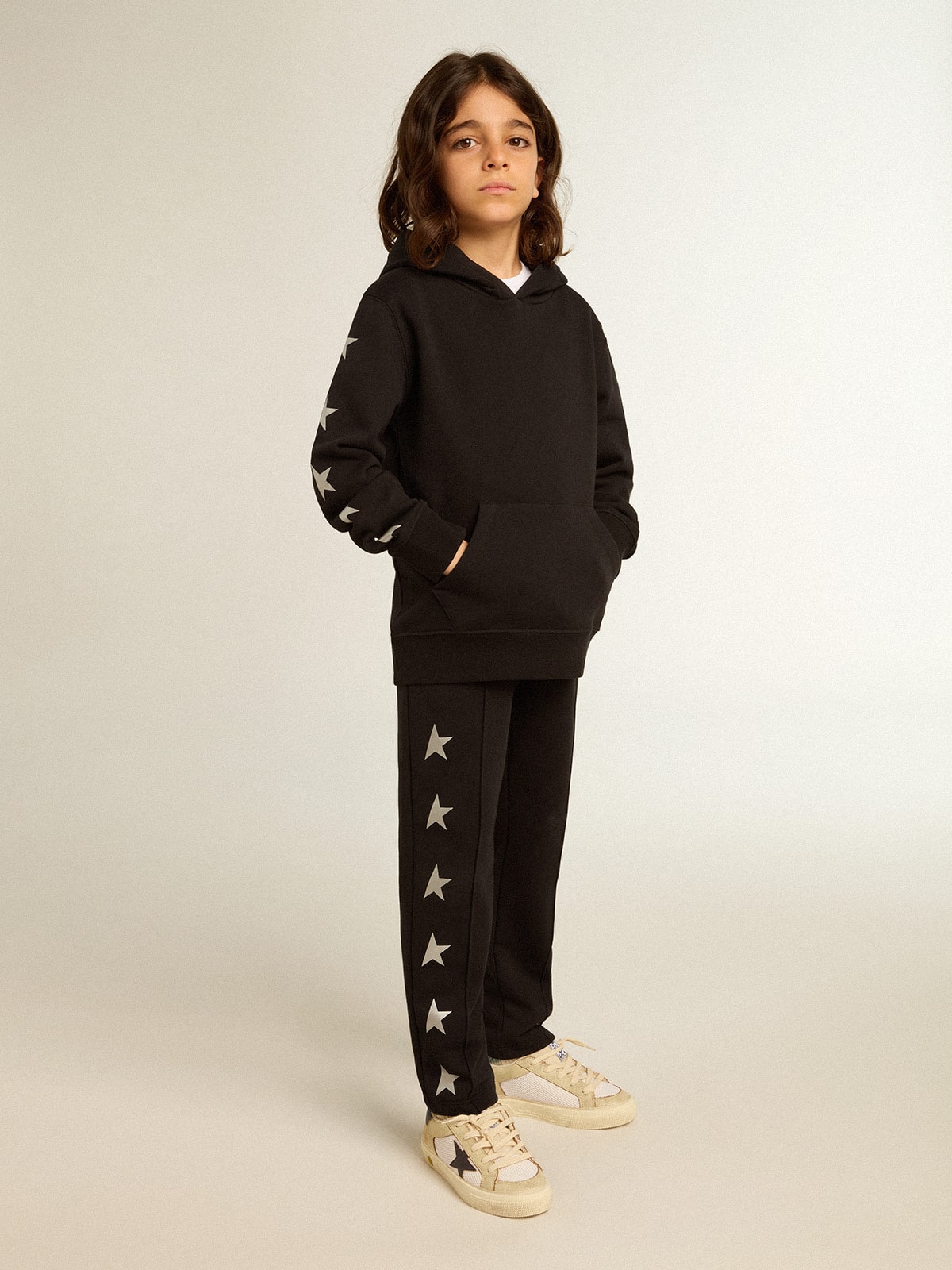 Boys' hooded sweatshirt in black with contrasting silver stars| Golden Goose