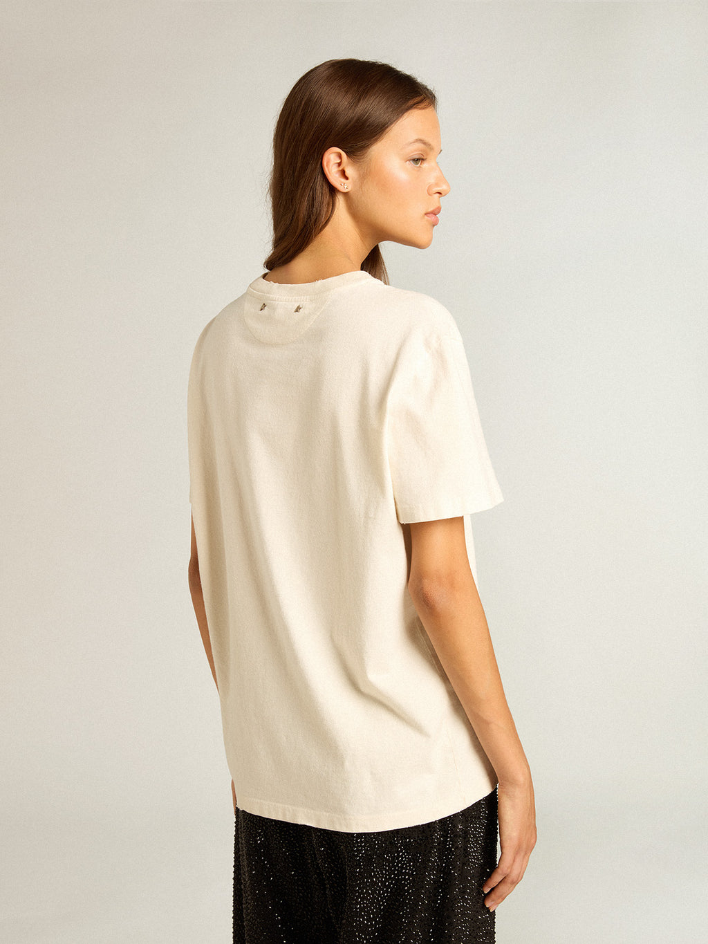 Women's cotton T-shirt in aged white with embroidered lettering| Golden Goose