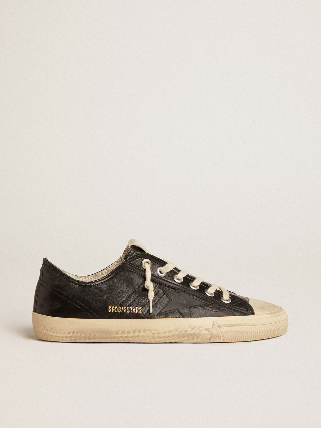 Men's V-Star in black nappa leather with a black leather star| Golden Goose