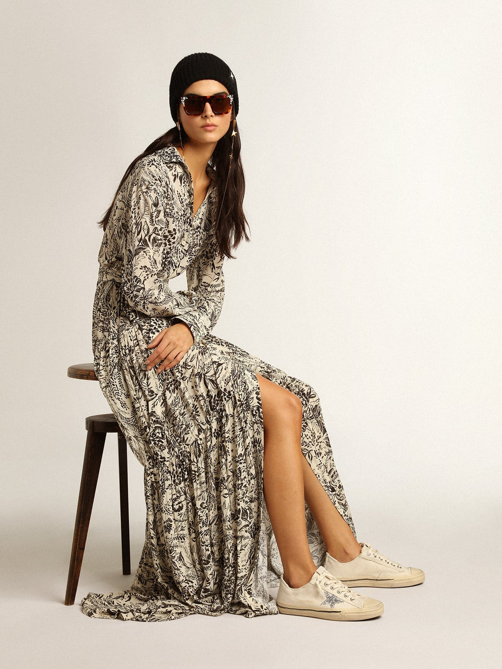 V-Star in beige canvas with a silver glitter star| Golden Goose