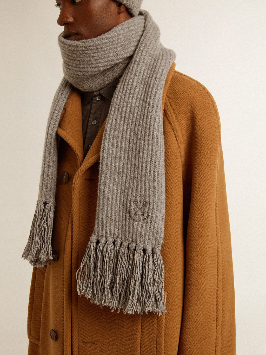 Gray ribbed wool scarf| Golden Goose