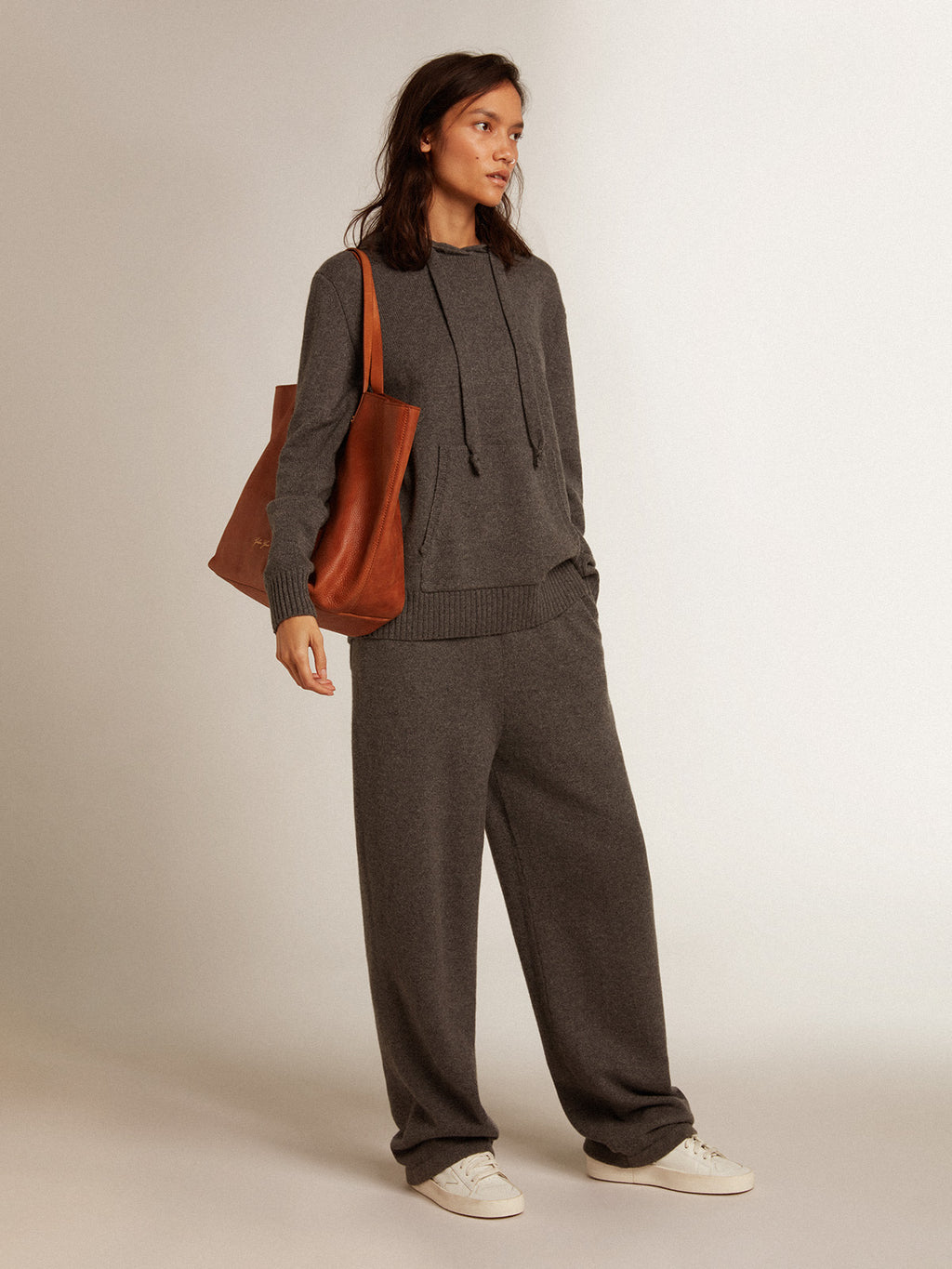 Gray cashmere blend women's joggers| Golden Goose