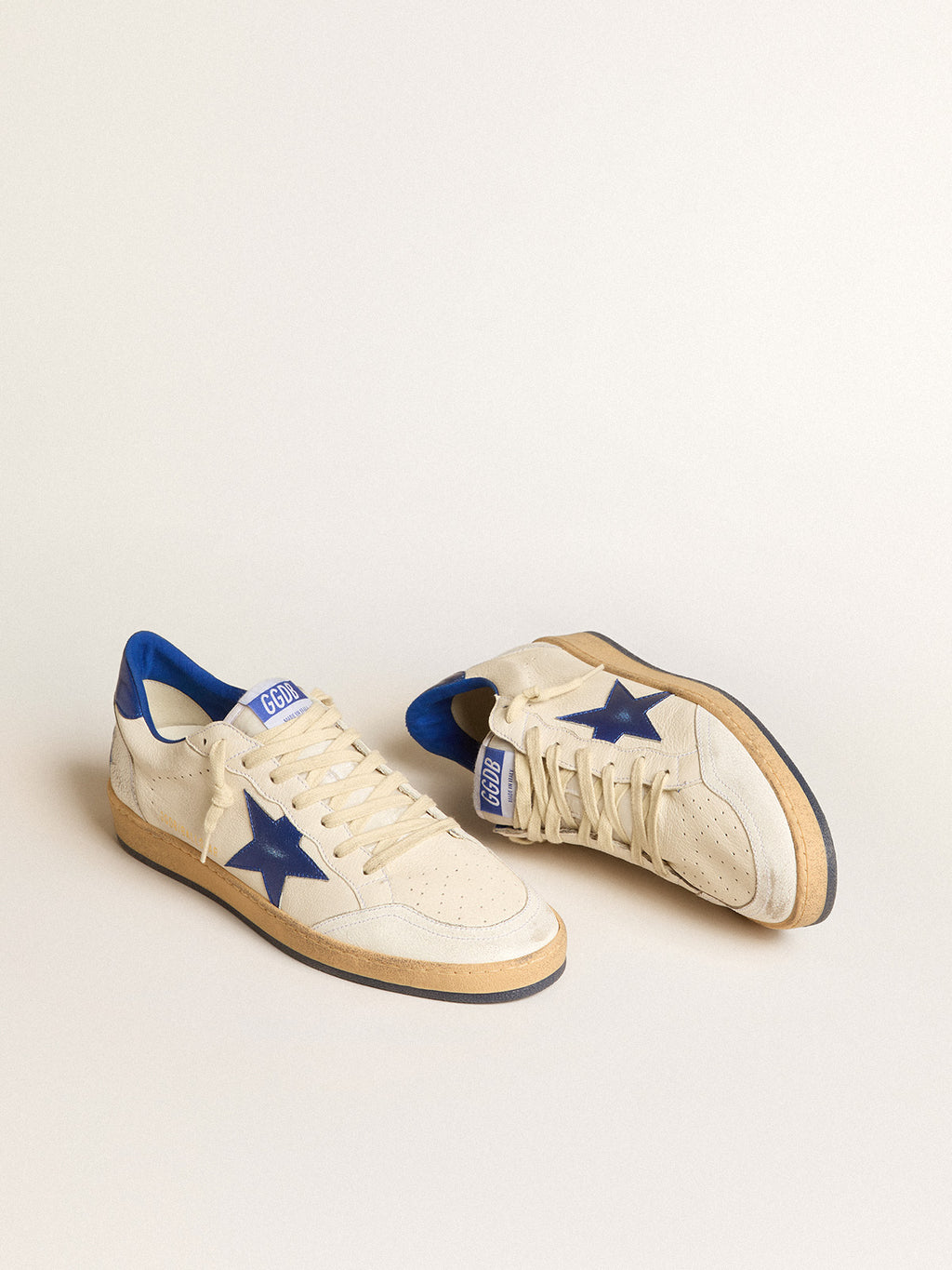 Ball Star Wishes in white nappa leather with a bright blue star and heel tab| Golden Goose