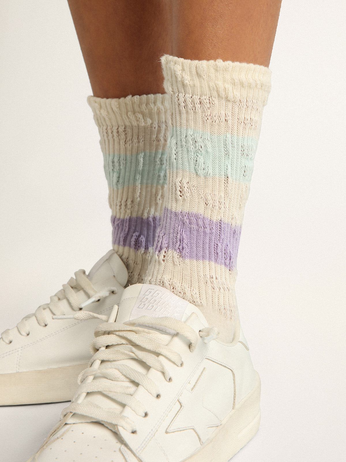 Distressed-finish white socks with lilac and baby blue stripes| Golden Goose