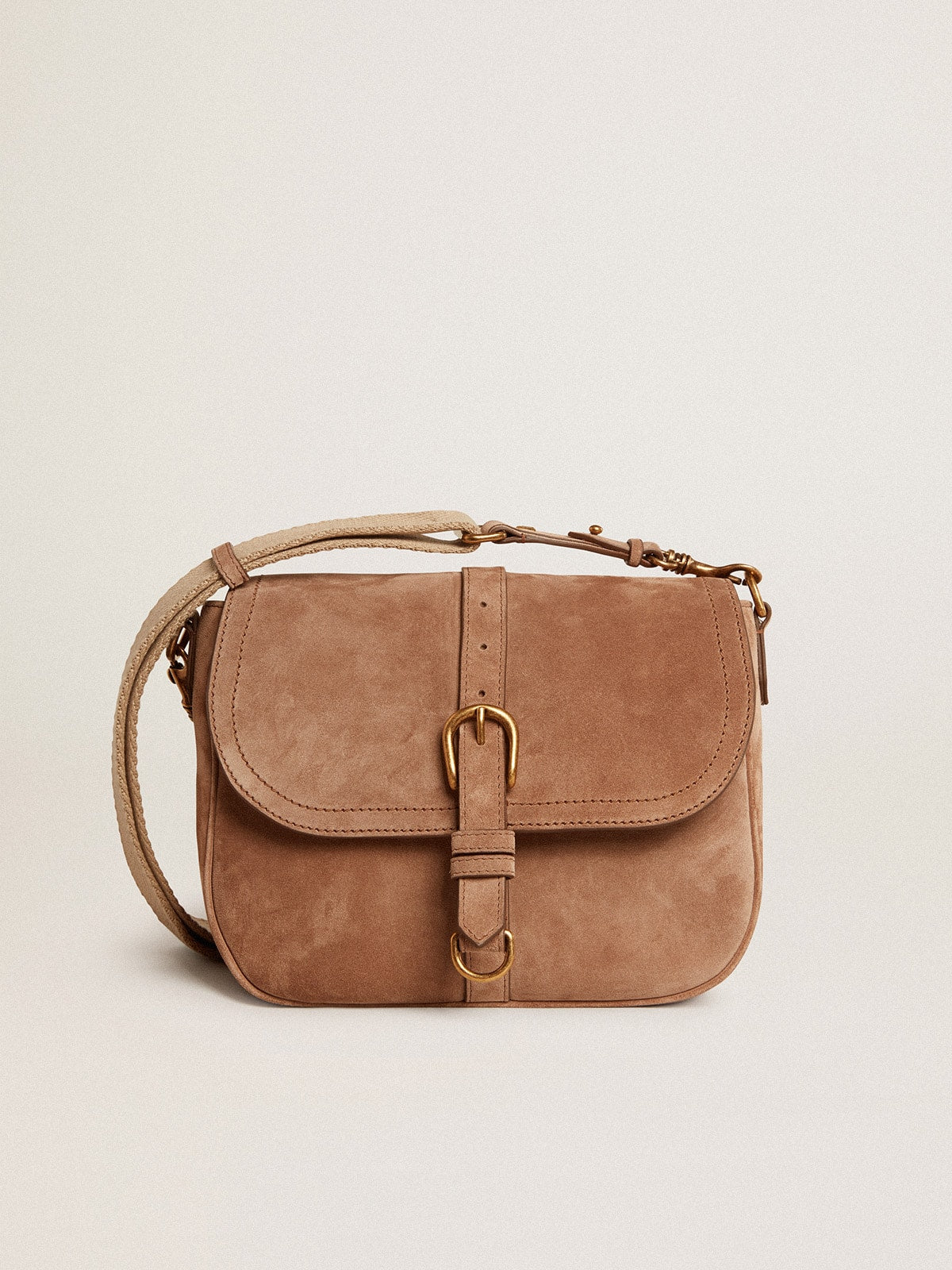Medium Sally Bag in ash-colored suede with contrasting buckle and shoulder strap| Golden Goose