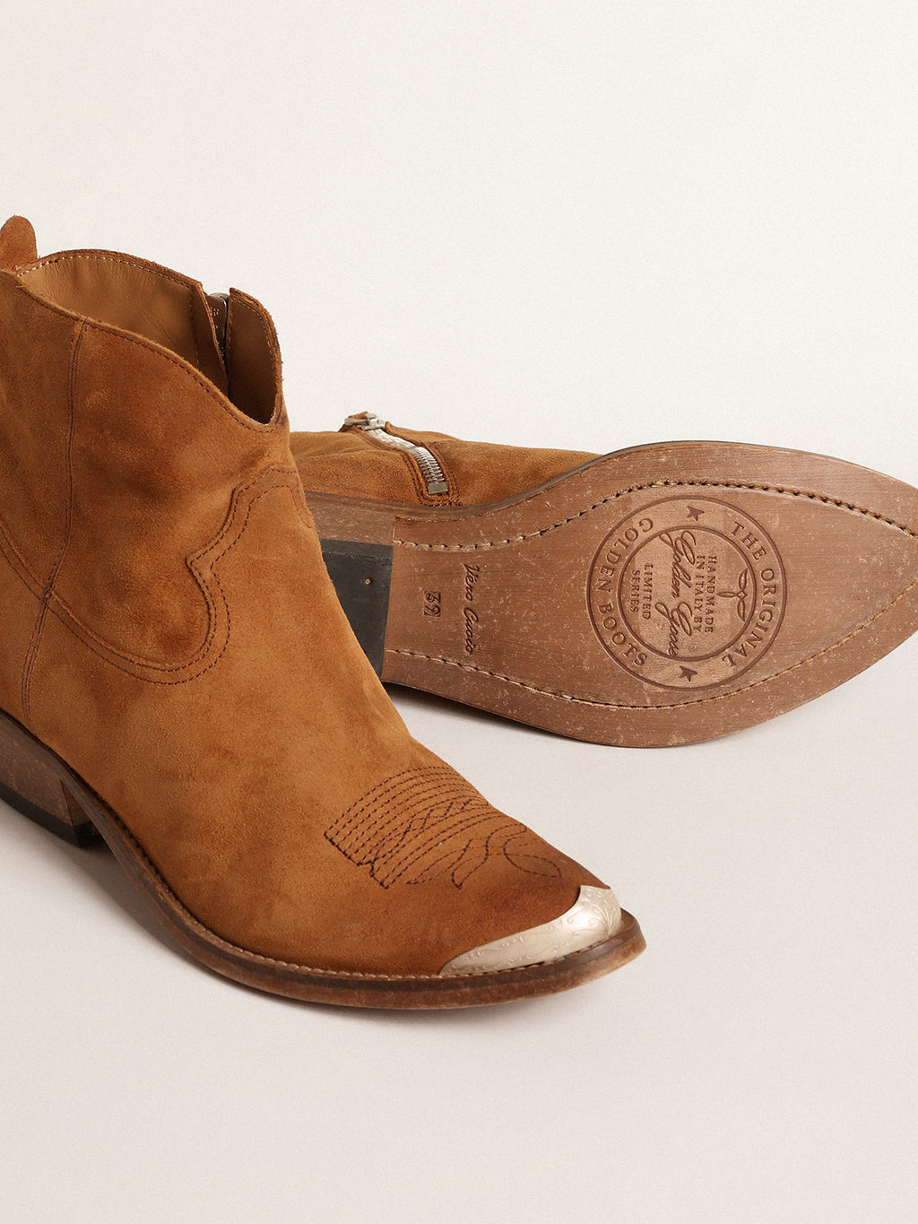 Young ankle boots in cognac-colored suede| Golden Goose