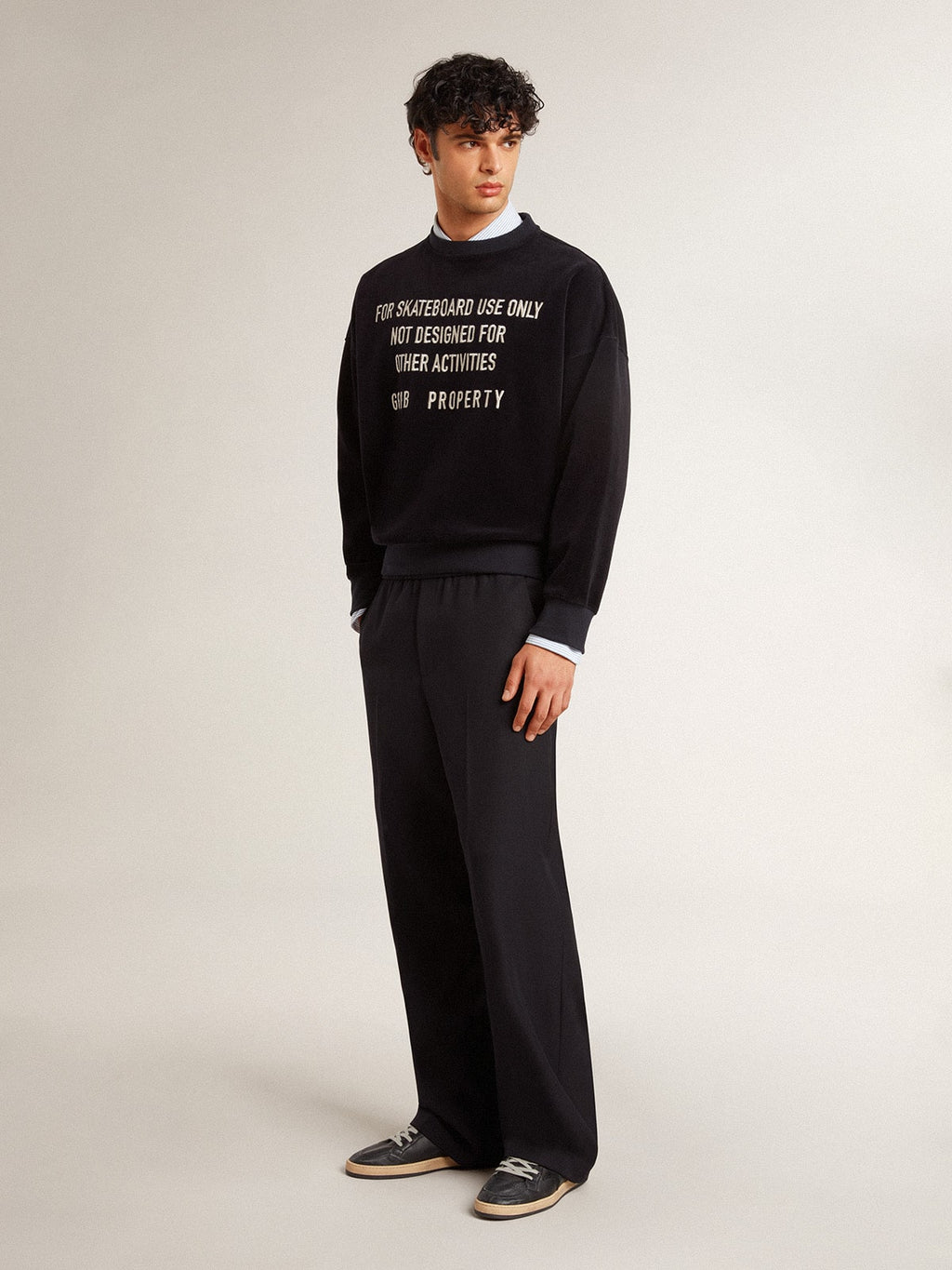 Black crew neck sweatshirt with embroidered lettering| Golden Goose