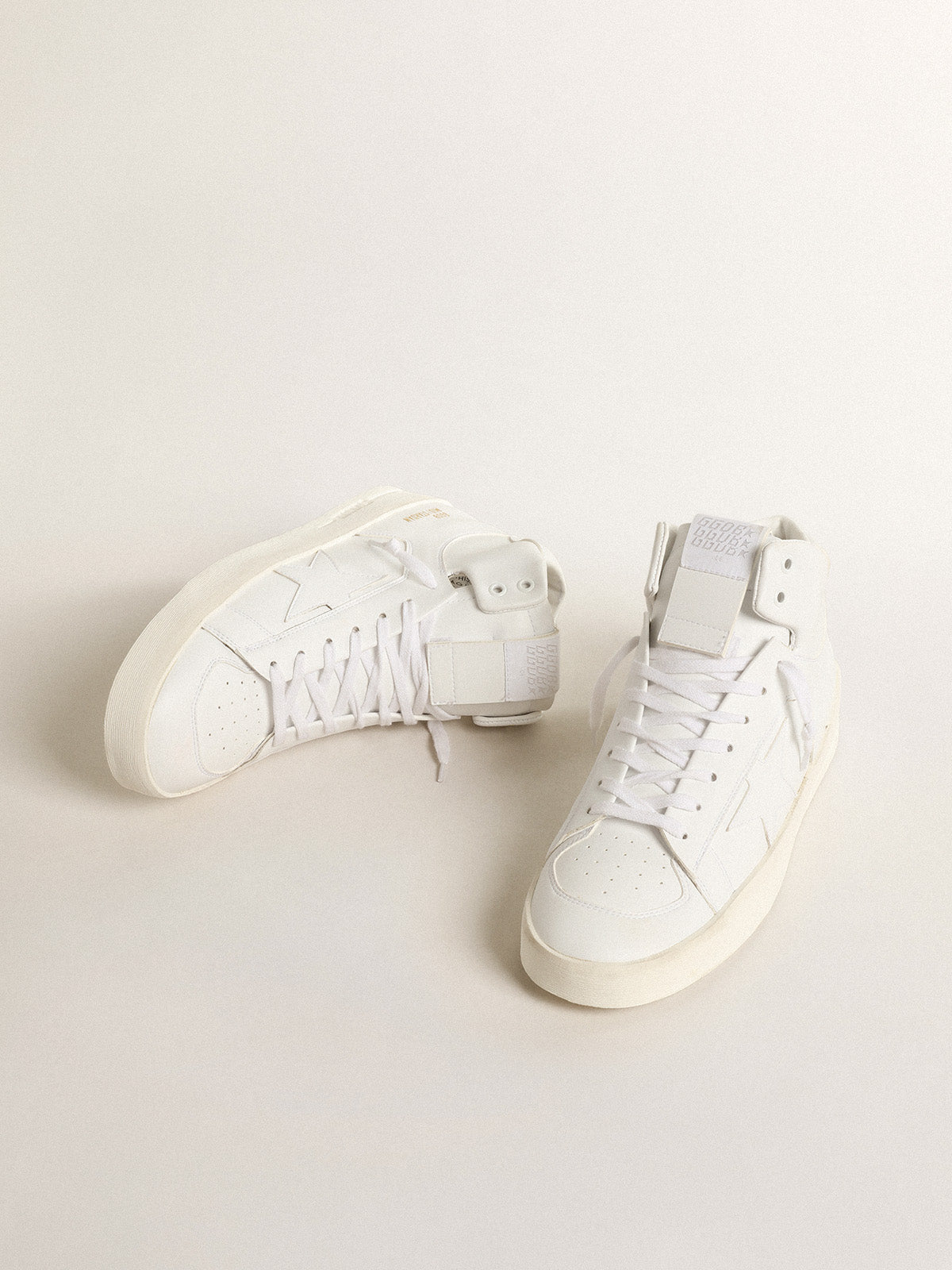 Women's bio-based Mid-Stardan with white star and heel tab| Golden Goose