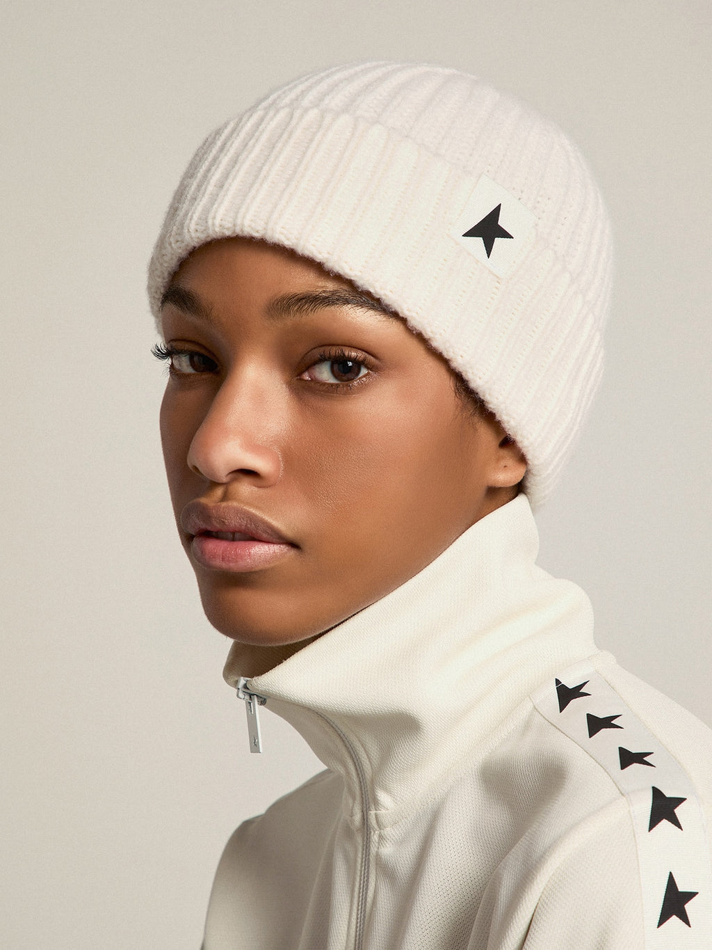 White wool beanie with black star| Golden Goose