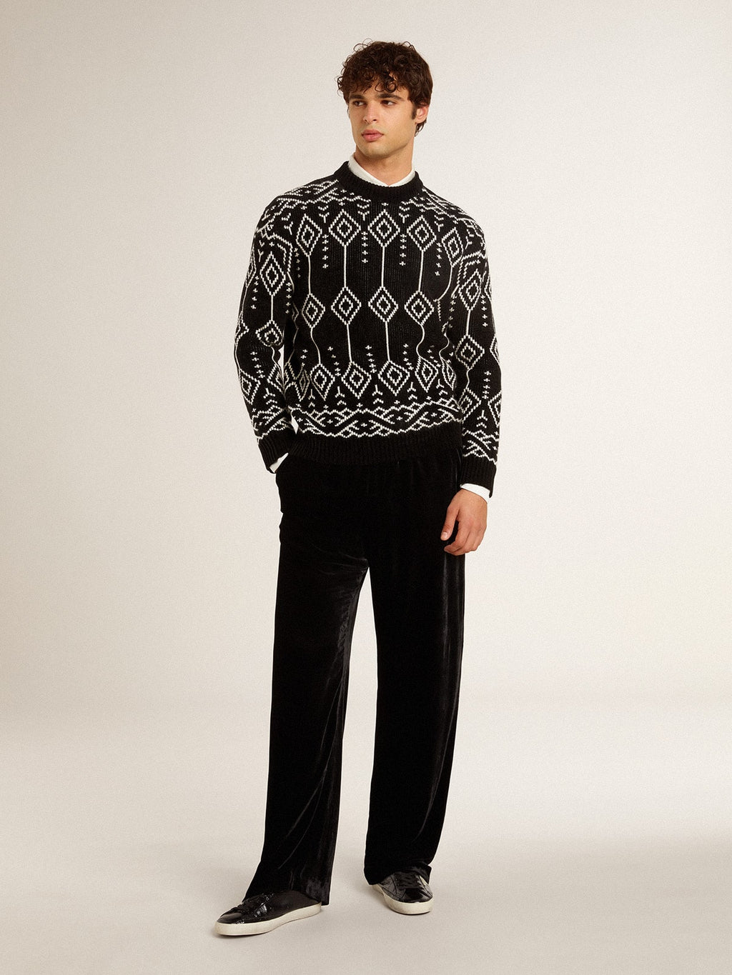 Men's crew neck wool blend sweater with jacquard argyle design| Golden Goose