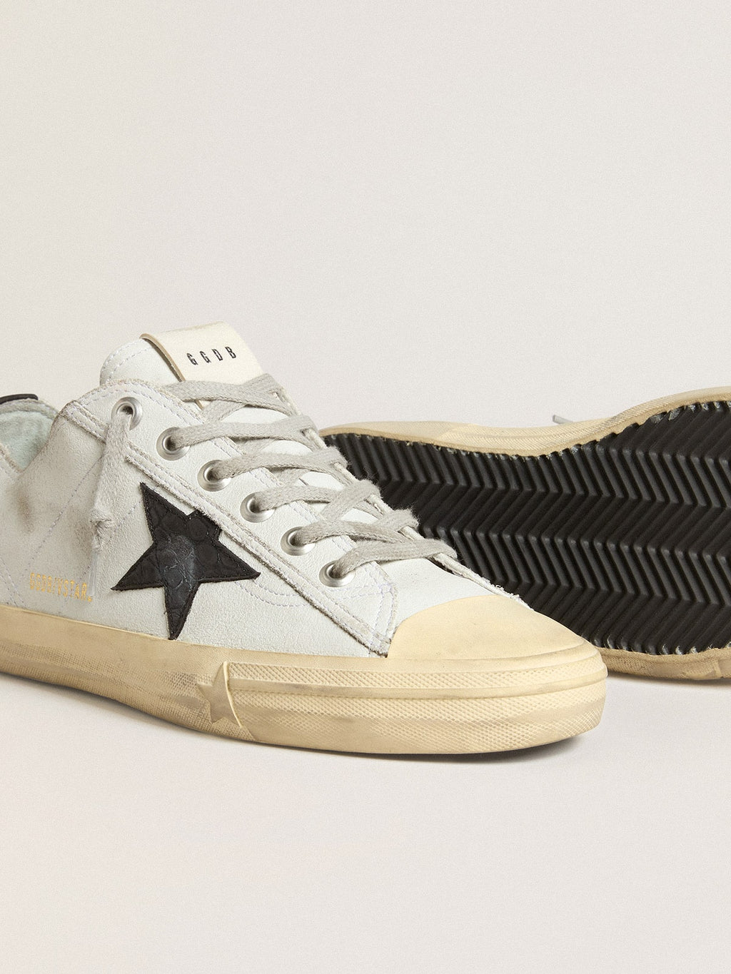 V-Star in leather with black crocodile-print leather star and heel tab| Golden Goose