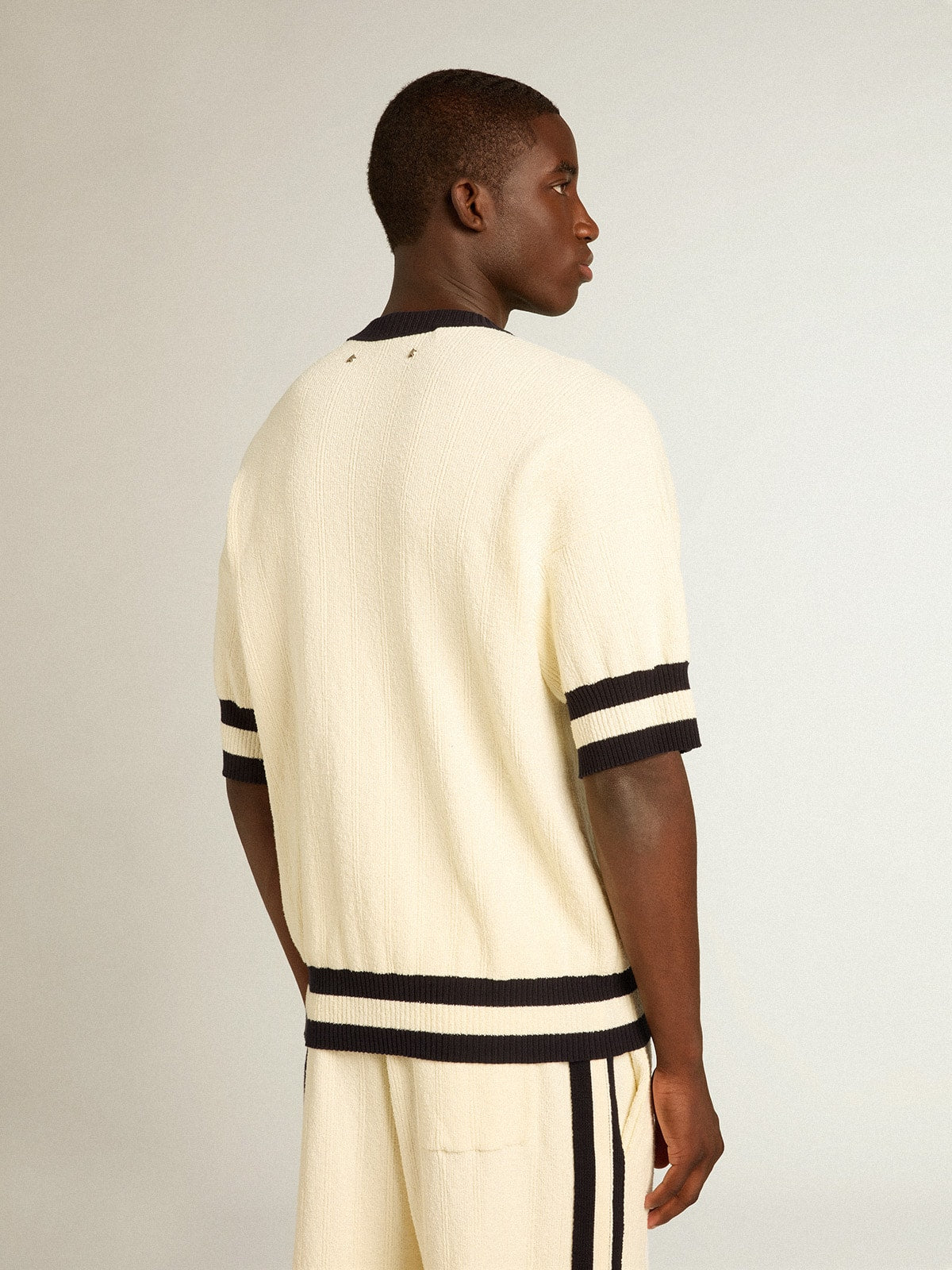 Men's short-sleeved sweater in vintage white with blue rib knit| Golden Goose