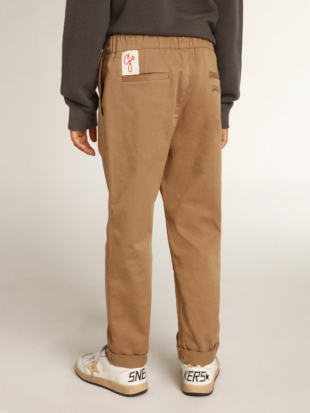 Boys' chinos in caramel cotton| Golden Goose