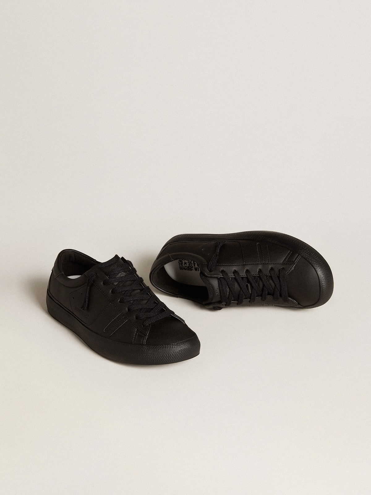 Yatay Model 1B sustainable sneakers with bio-based upper and black Y| Golden Goose