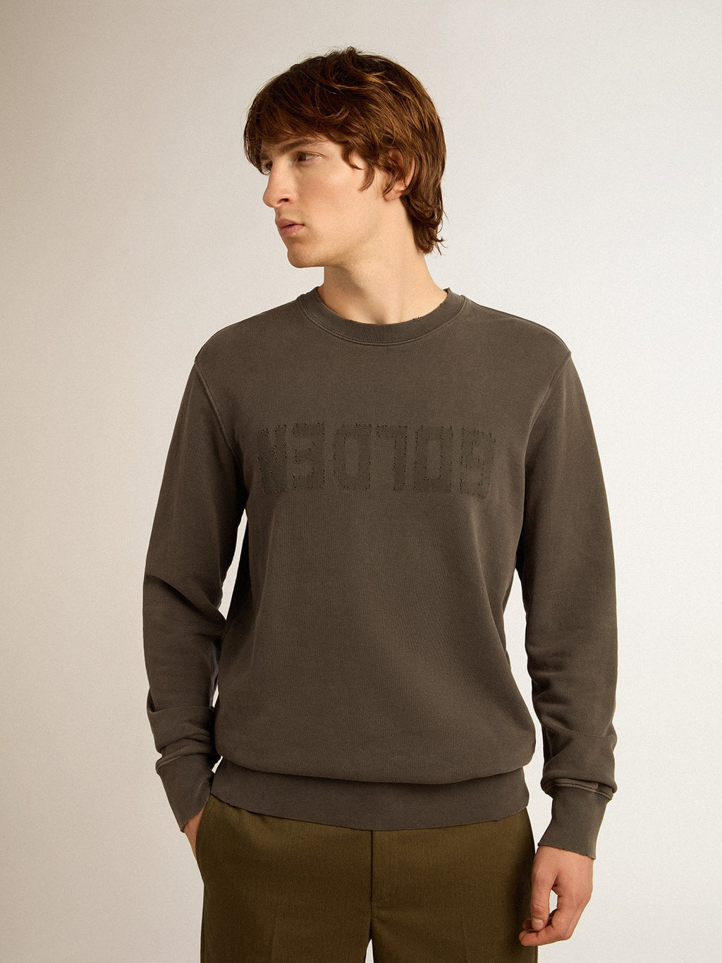 Men's gray sweatshirt with logo and distressed treatment| Golden Goose