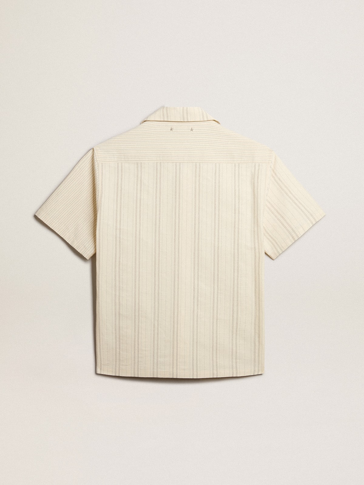 Men's short-sleeved shirt in ecru-colored cotton| Golden Goose