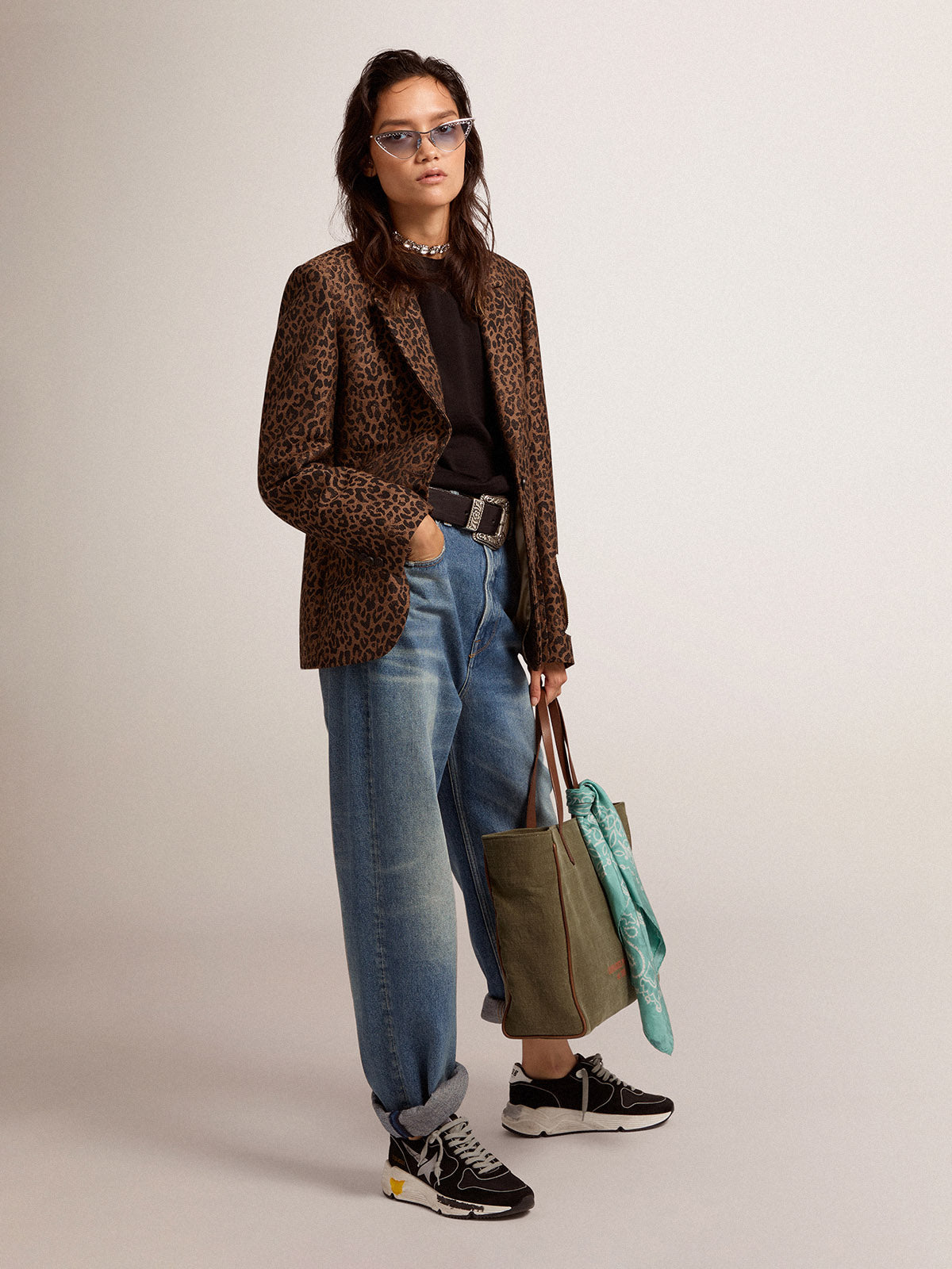 Women's round-neck sweater in black wool| Golden Goose