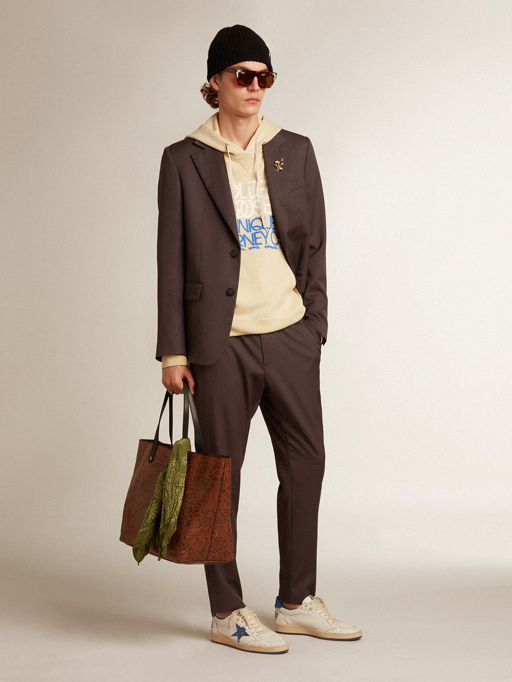Marzipan-colored sweatshirt with lettering on the front| Golden Goose