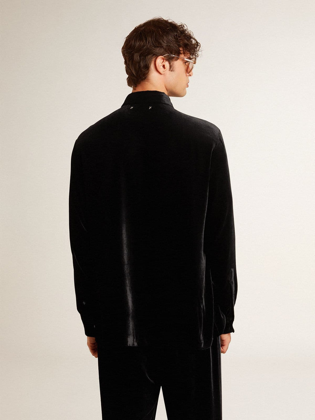 Velvet-effect black shirt with embroidery| Golden Goose