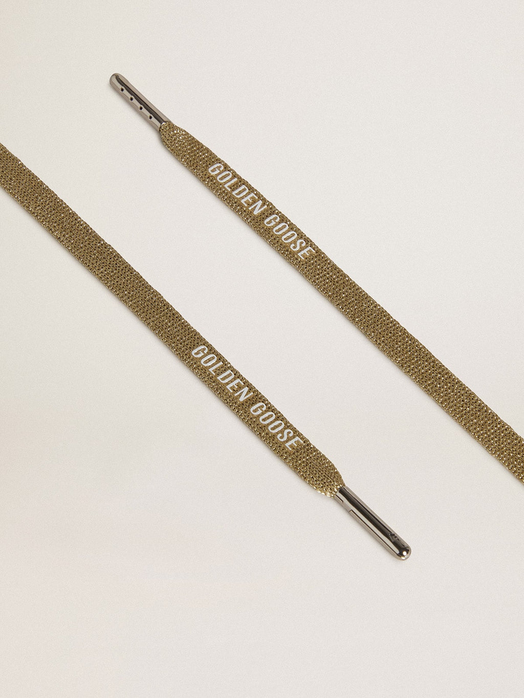 Gold-colored Lurex laces with contrasting white logo| Golden Goose