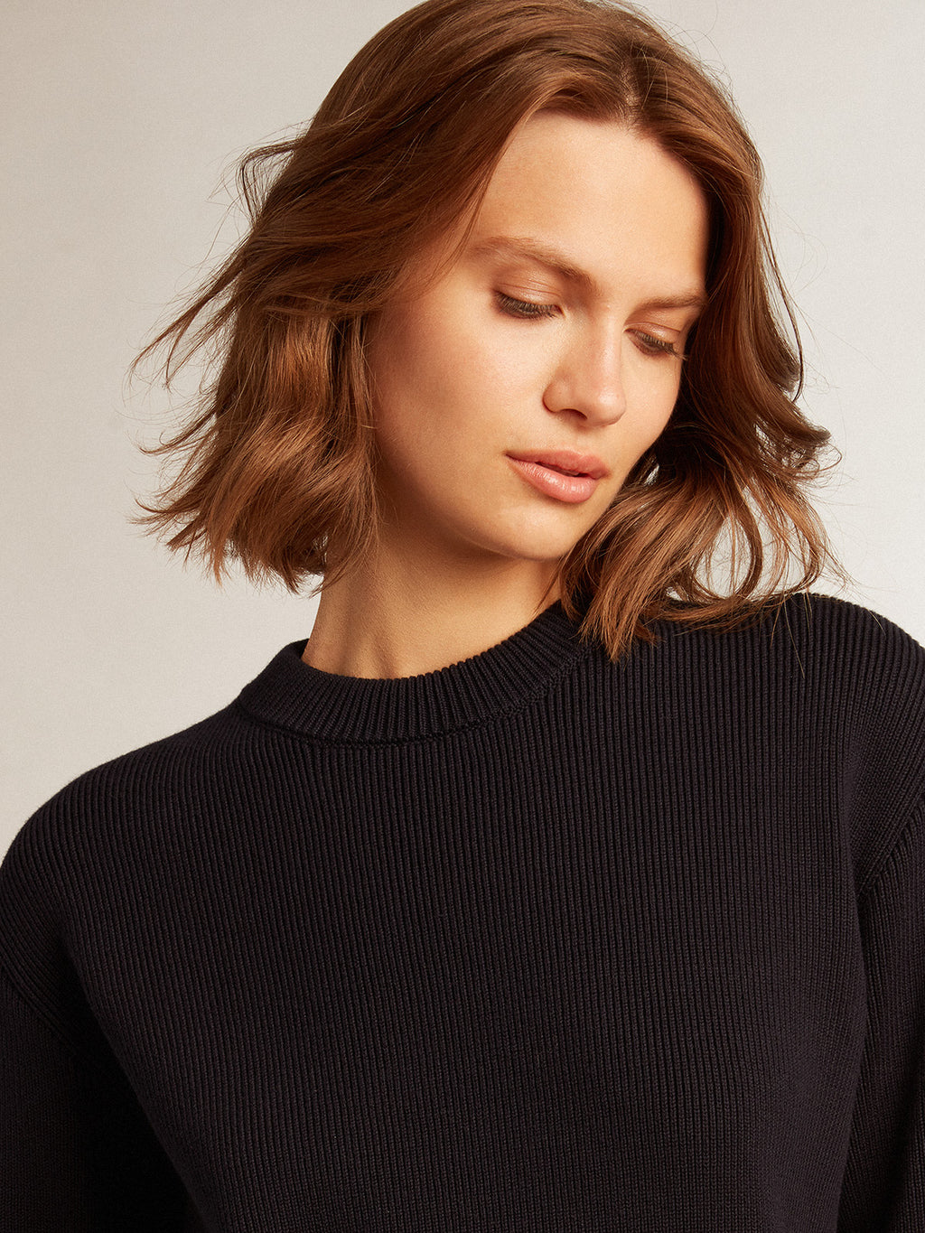 Women's round-neck sweater in dark blue cotton with logo on the back| Golden Goose