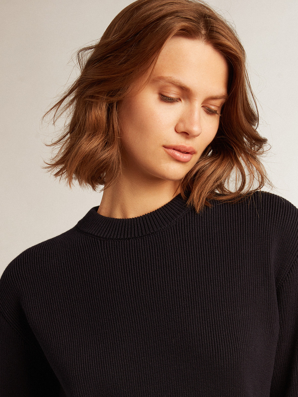 Women's round-neck sweater in dark blue cotton with logo on the back| Golden Goose