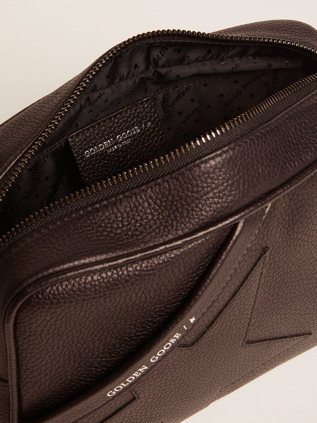 Women's Star bag in black leather| Golden Goose