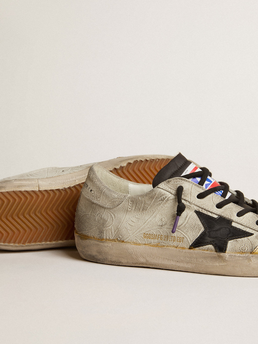 Women's Super-Star LAB with floral print and black leather star| Golden Goose