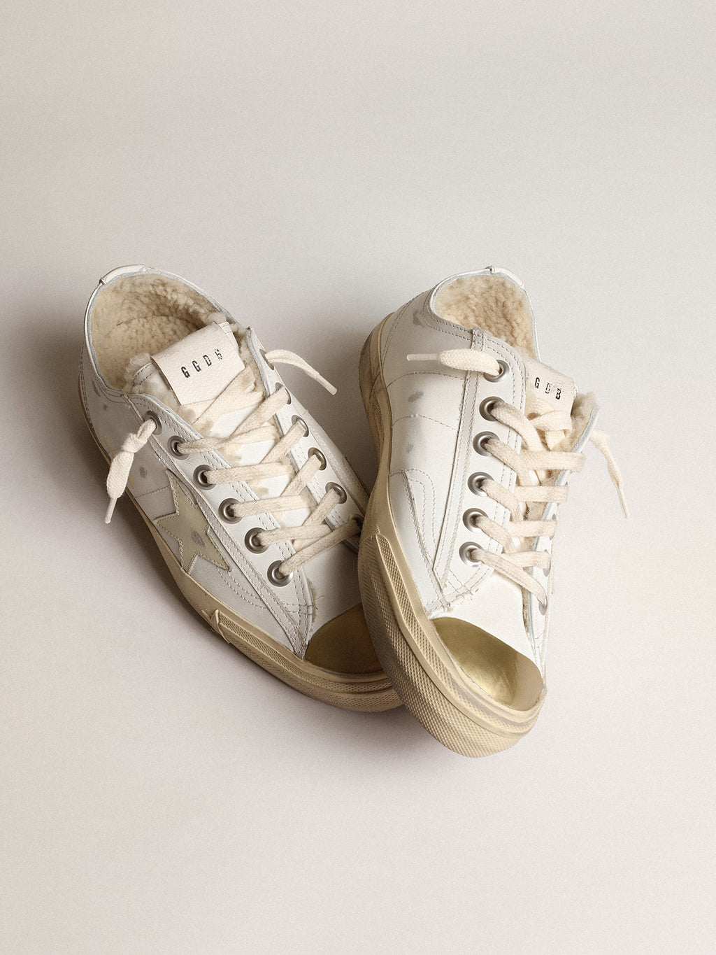 V-Star sneakers with leather star and beige shearling lining| Golden Goose
