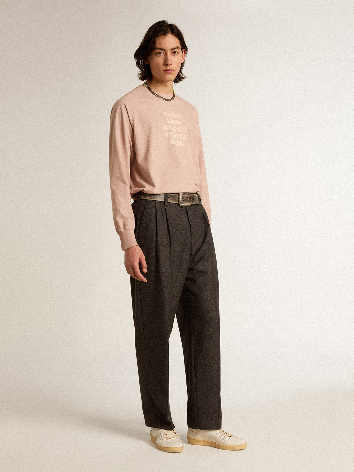Powder-pink T-shirt with white lettering on the front| Golden Goose