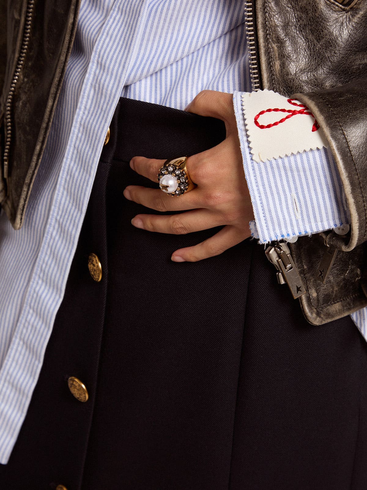 Women's ring in antique gold color with decorative bead and crystals| Golden Goose