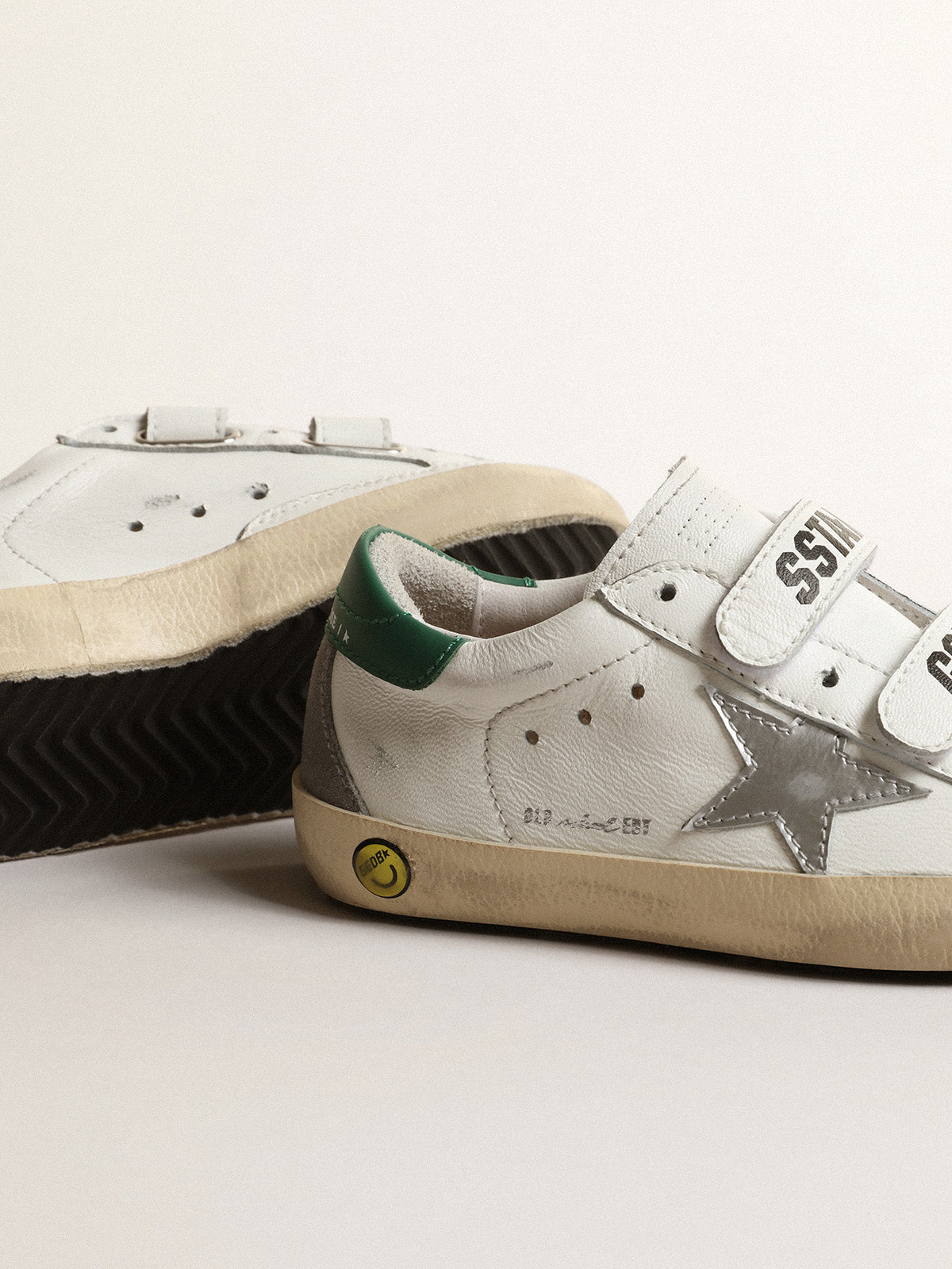Old School Junior with metallic leather star and green heel tab| Golden Goose