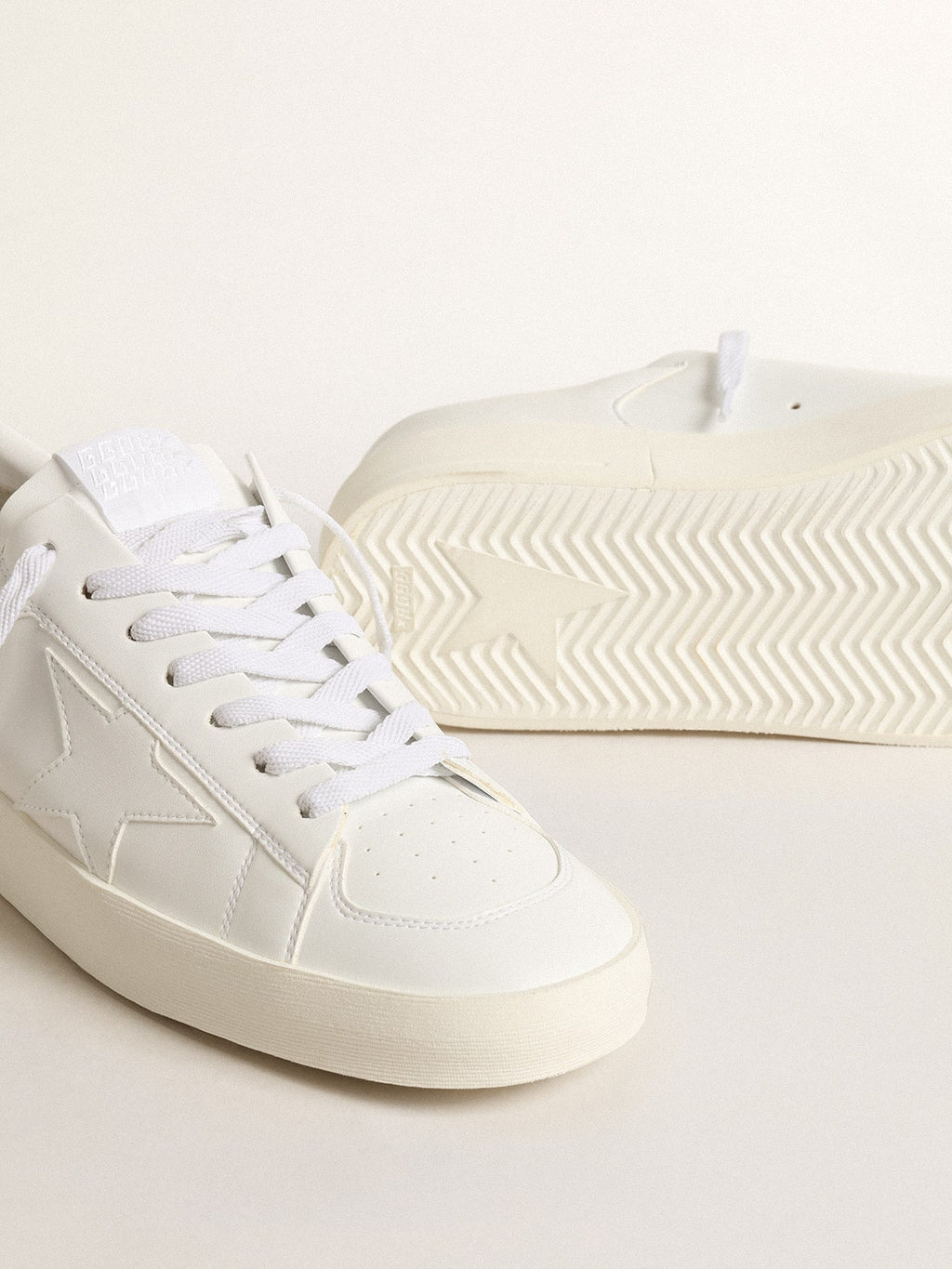 Men's bio-based Stardan with white star and heel tab| Golden Goose