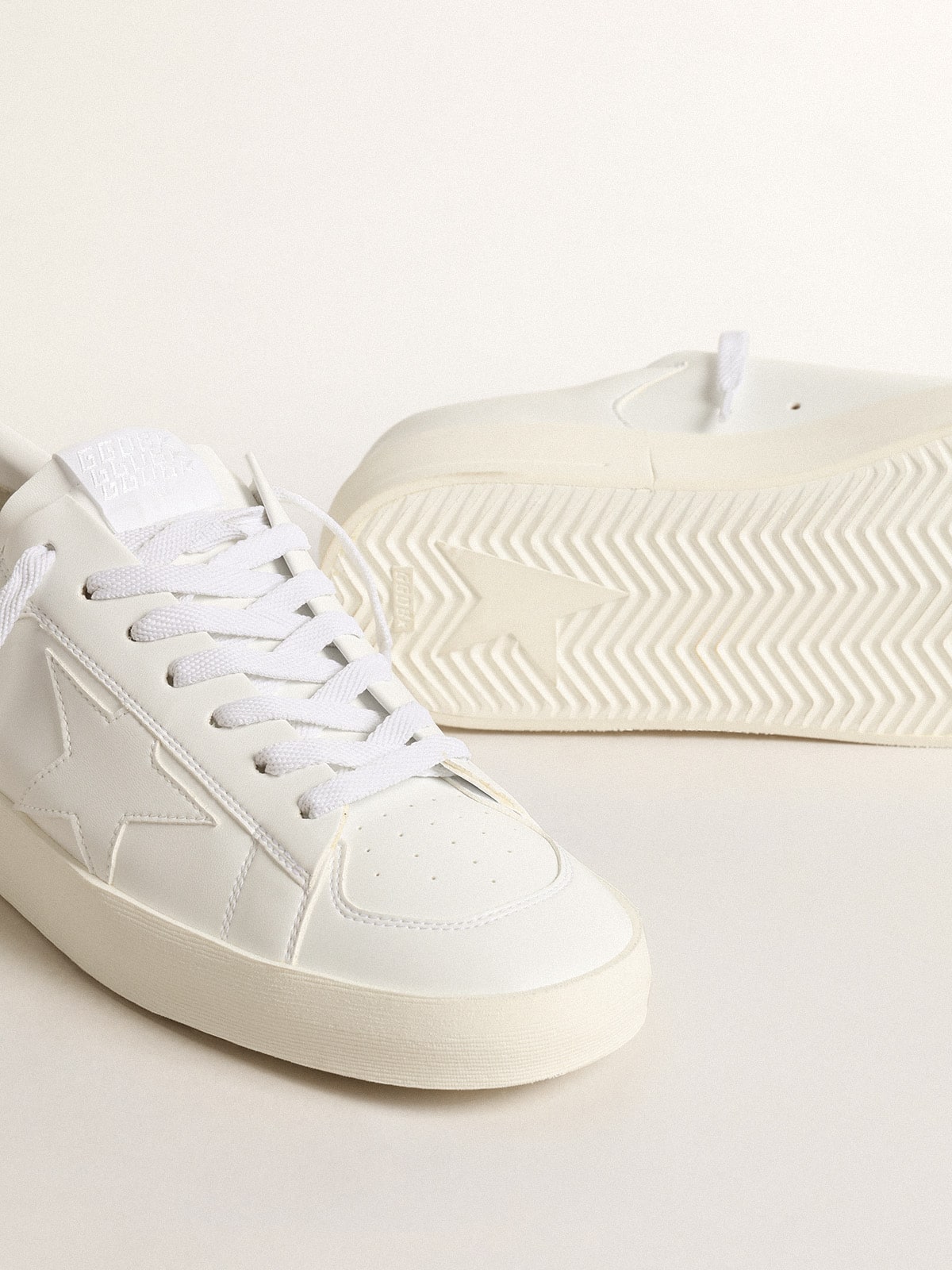 Men's bio-based Stardan with white star and heel tab| Golden Goose