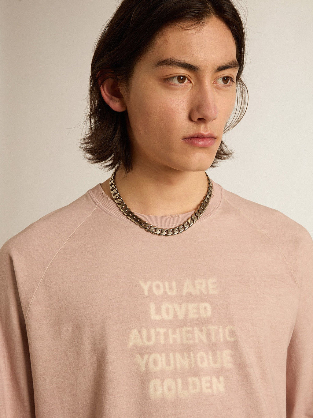 Powder-pink T-shirt with white lettering on the front| Golden Goose