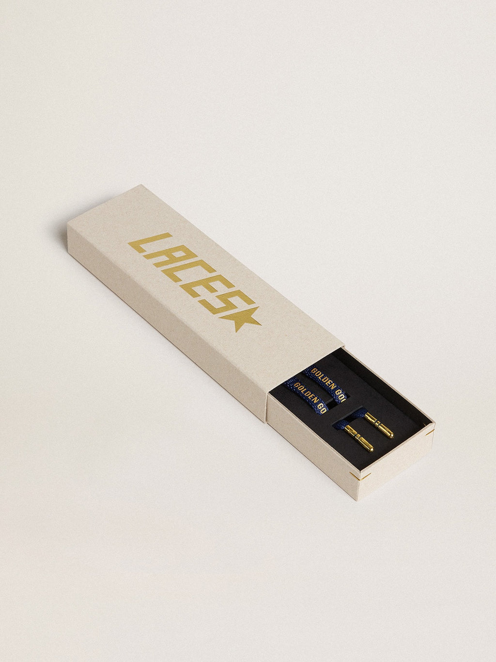 Blue cotton laces with contrasting gold-colored logo| Golden Goose