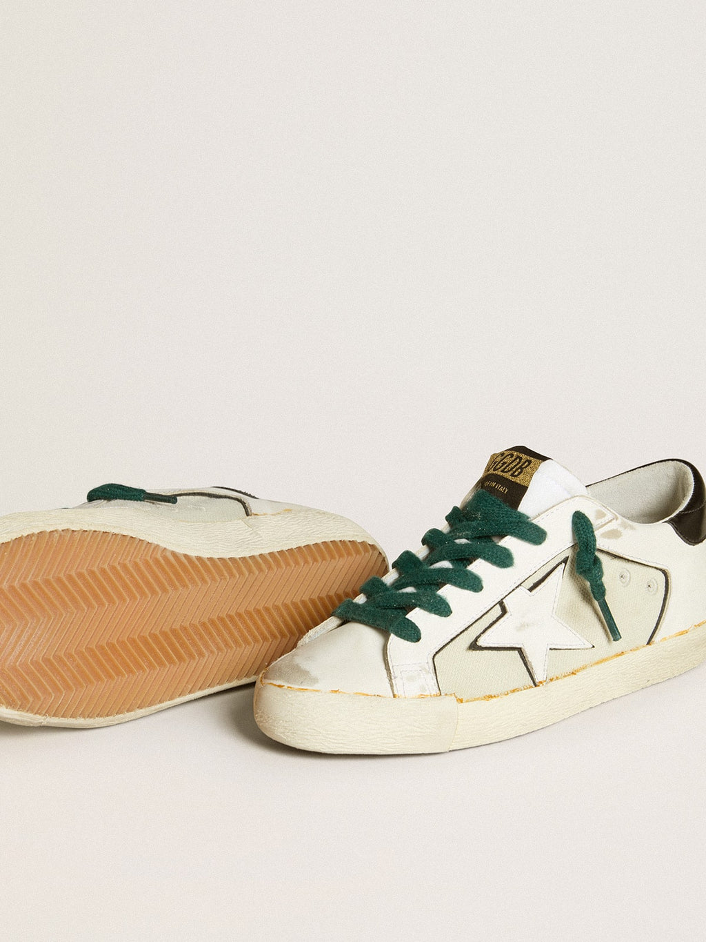 Women's Super-Star LAB in white leather with white star and black heel tab| Golden Goose