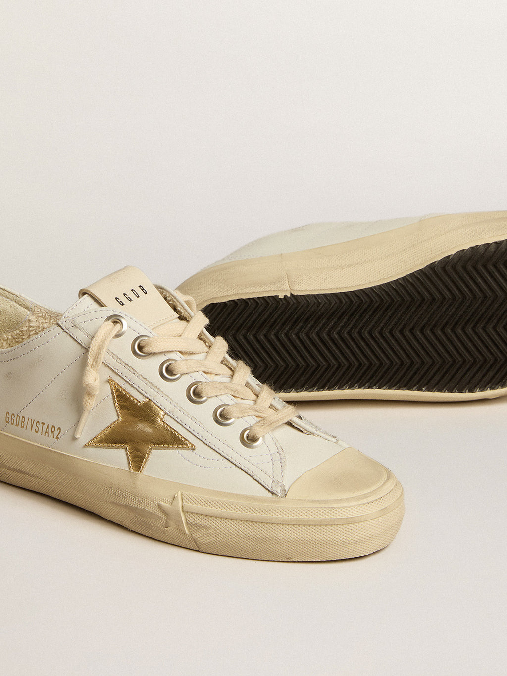 V-Star in white leather with gold metallic leather star| Golden Goose