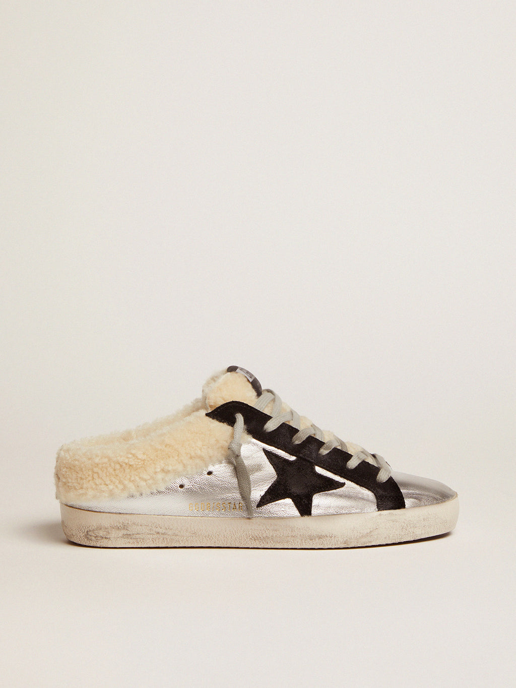 Women's Super-Star Sabot in silver laminated leather with black star| Golden Goose