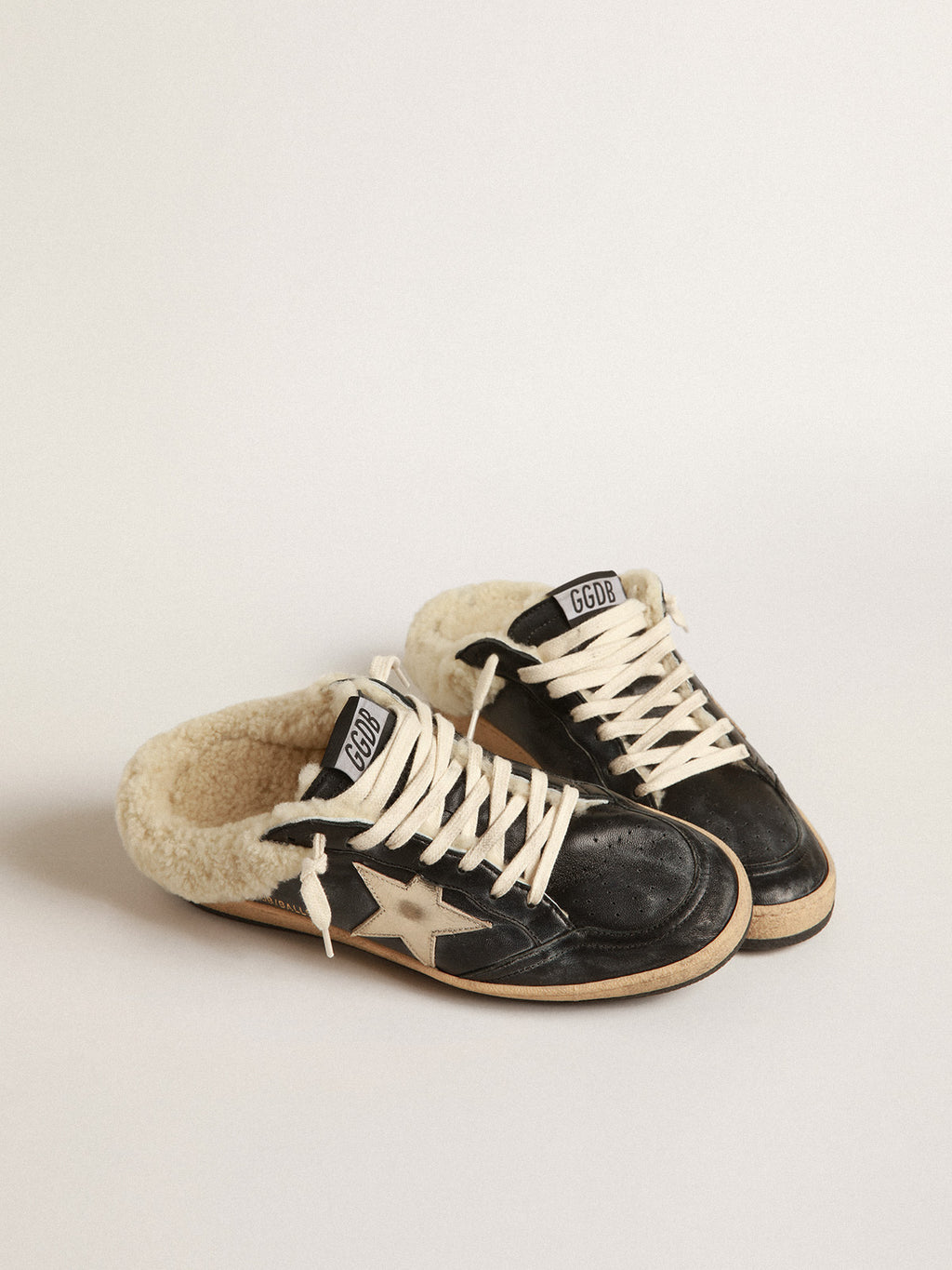 Ball Star Sabots in nappa with platinum star and shearling lining| Golden Goose