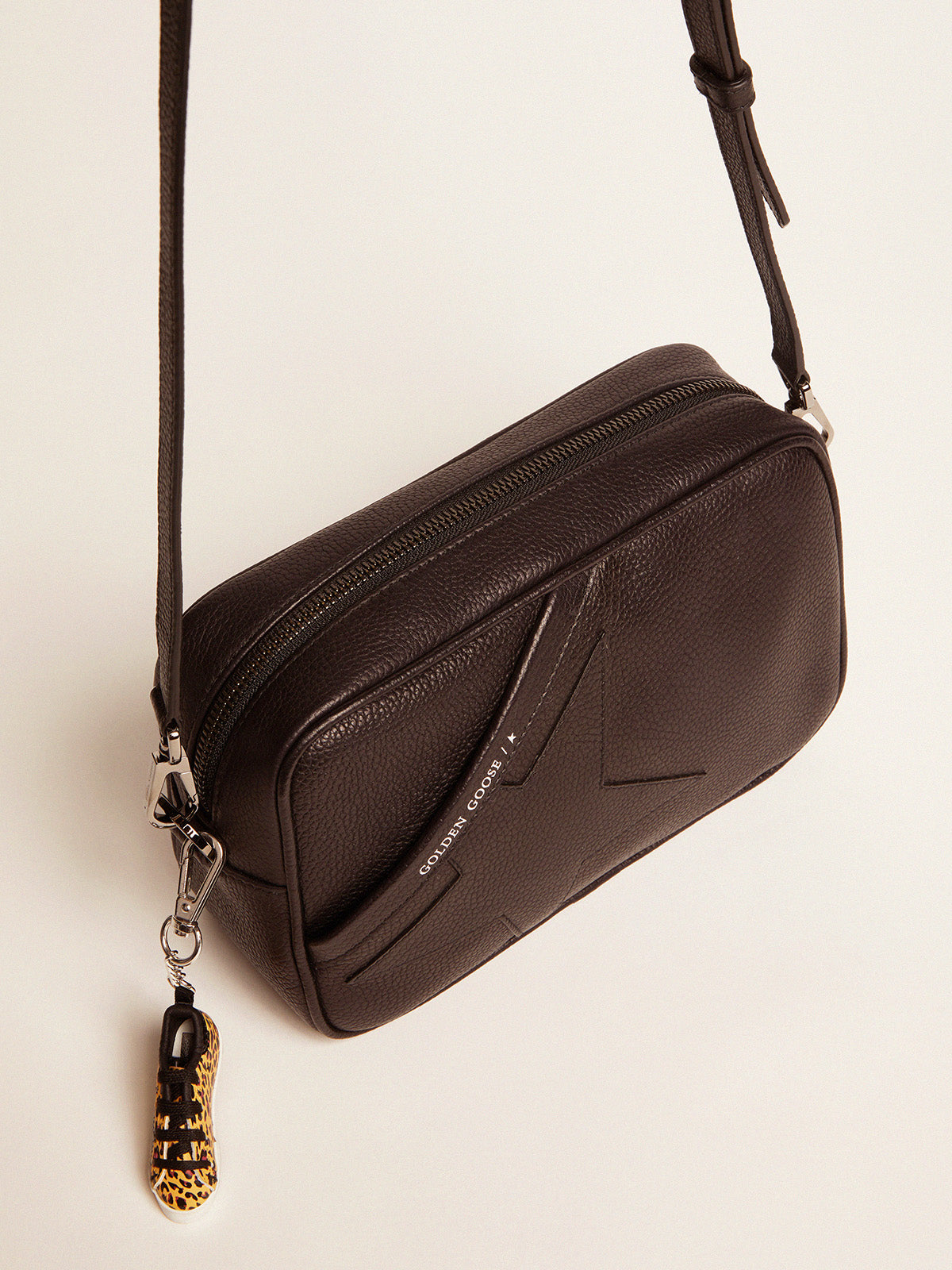 Women's Star bag in black leather| Golden Goose