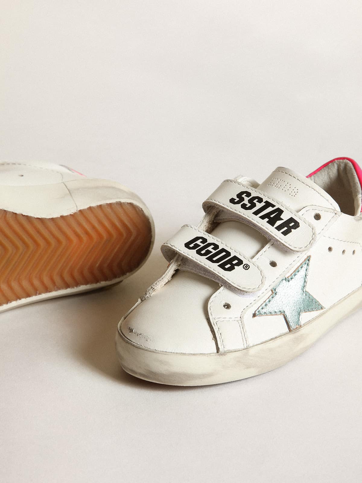 Junior Old School with aquamarine laminated leather star| Golden Goose