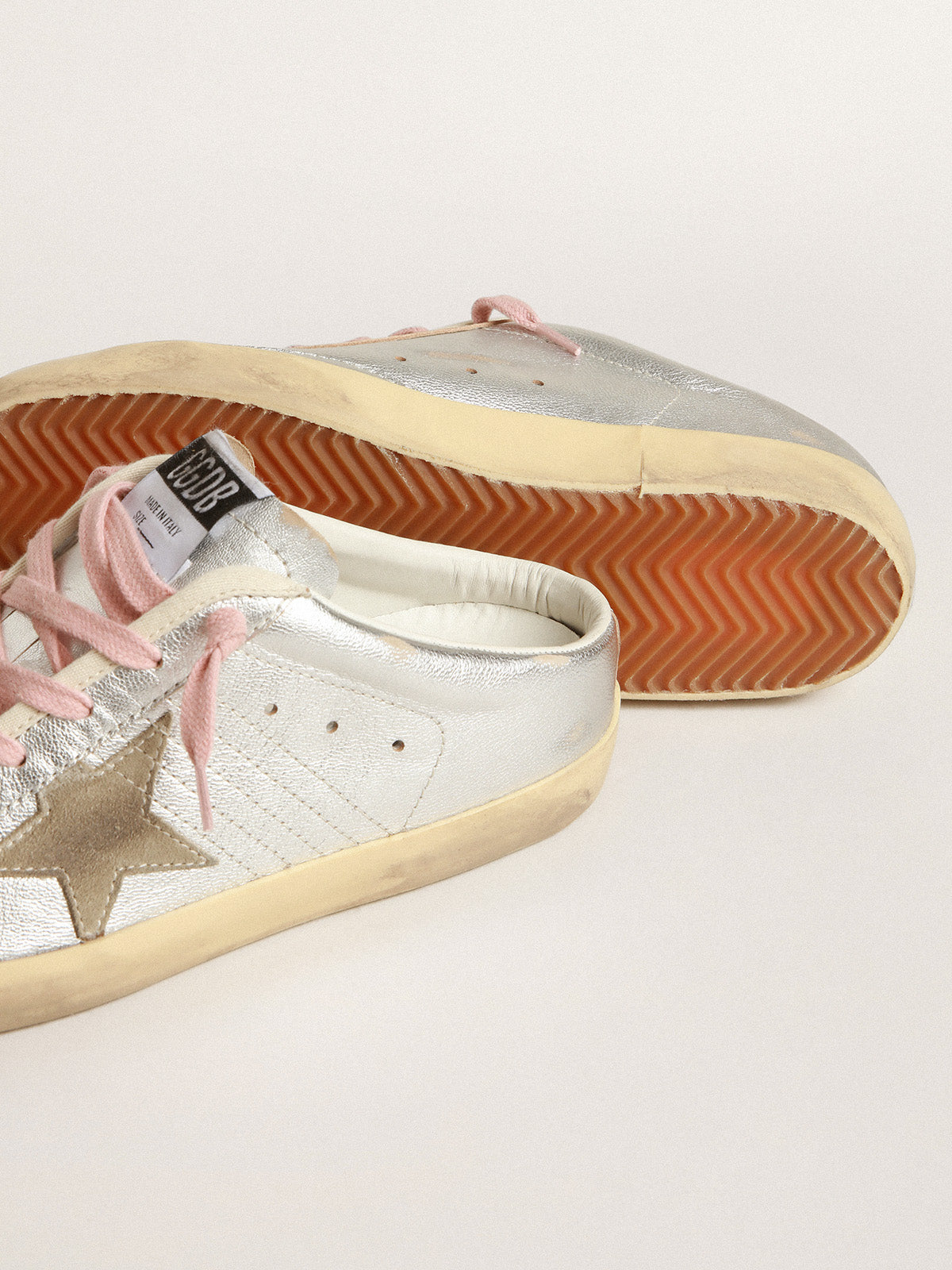 Super-Star Sabots in silver metallic leather with suede star| Golden Goose