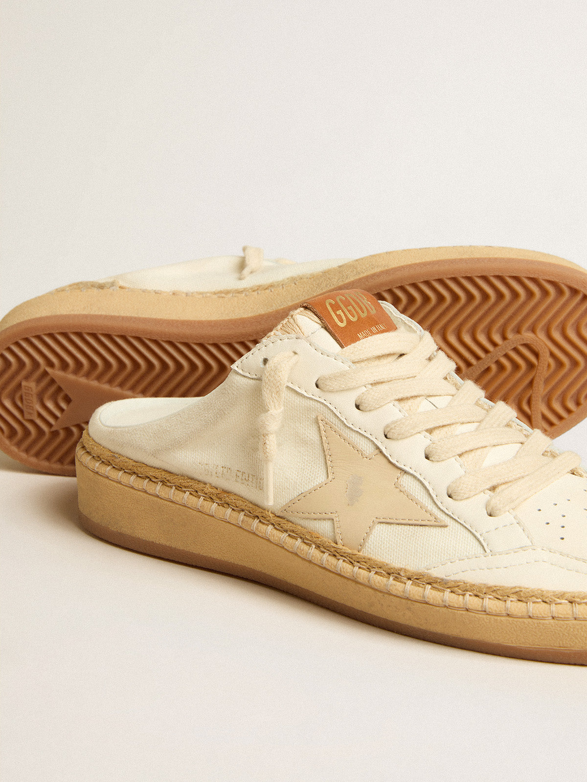 Ball Star Sabots LTD with beige leather star and raffia trim| Golden Goose