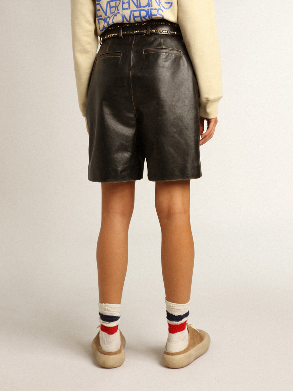 Black leather Bermuda shorts with lived-in effect| Golden Goose