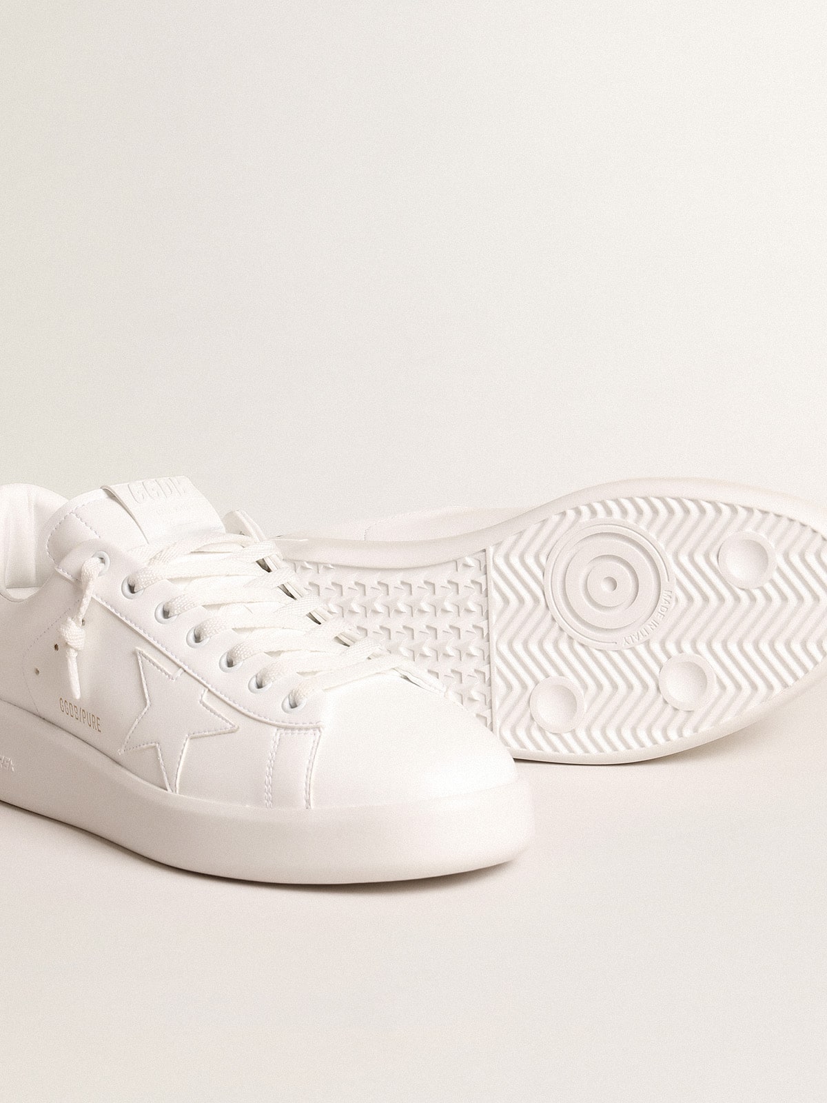 Purestar with white bio-based star and mat green leather heel tab| Golden Goose