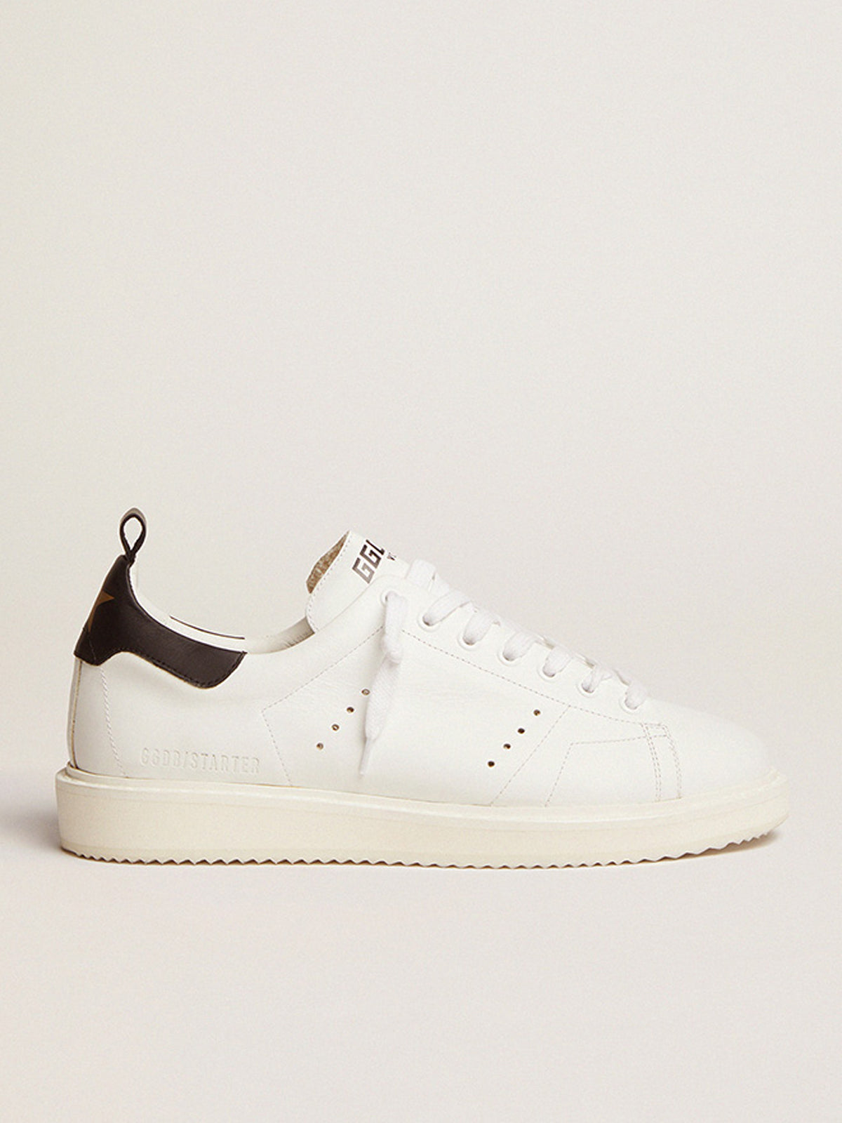 Starter sneakers in white leather with black leather heel tab| Golden Goose